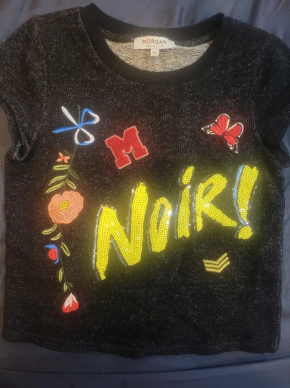 💥 Vintage Designer T-shirt w/ Decals 💥